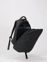 Load image into Gallery viewer, BACKPACKS ISAR SMALL ECOYARN - BLACK