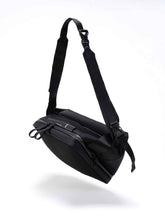 Load image into Gallery viewer, SATCHEL & CROSS BODY ISARAU L SLEEK - BLACK