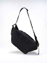 Load image into Gallery viewer, SATCHEL & CROSS BODY ISARAU L SLEEK - BLACK
