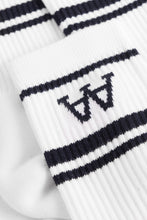 Load image into Gallery viewer, CON 2-PACK SOCKS - WHITE/NAVY
