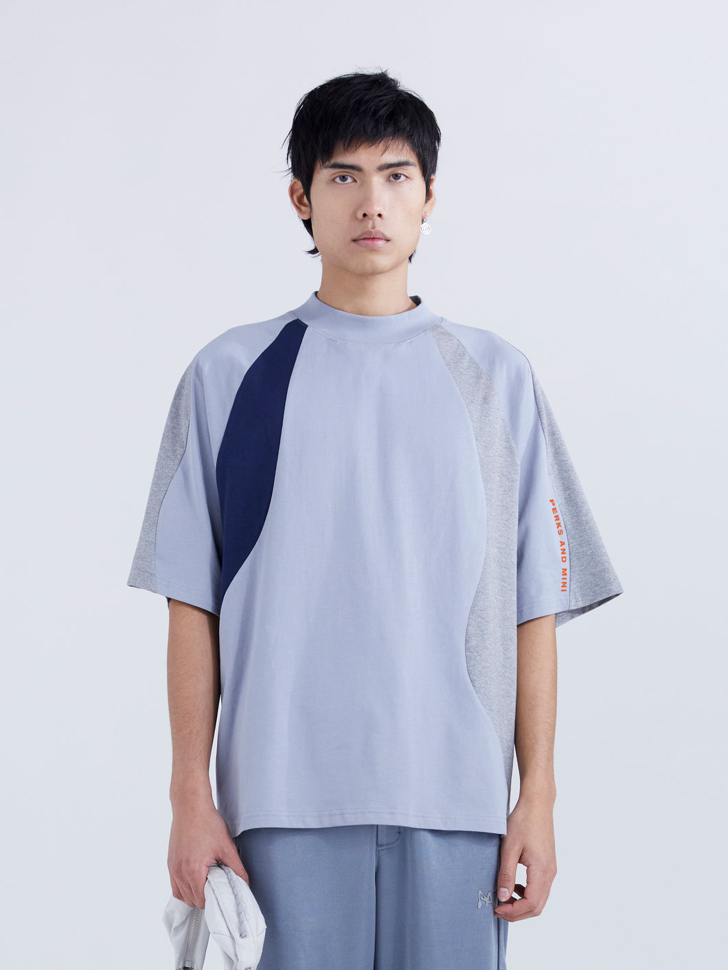 BUOYANT PANEL MOCK NECK SS TOP - CEMENT