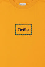 Load image into Gallery viewer, LE T-SHIRT DRÔLE TRESSE - OCRE
