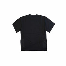 Load image into Gallery viewer, SIDE POCKETS T-SHIRT - BLACK
