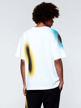 Load image into Gallery viewer, KNITTED HYPERGRAPHIC SS T SHIRT - WHITE
