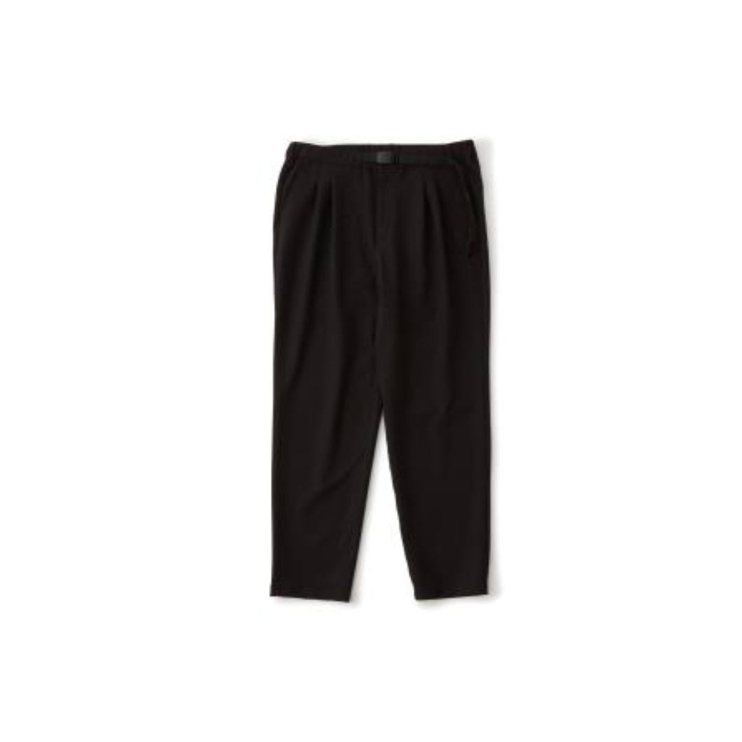 WM×GRAMICCI 2 TUCK TAPERED PANTS - BLACK