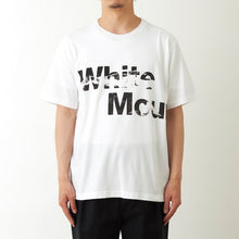 Load image into Gallery viewer, MOUNTAIN PATTERN WM LOGO PRINTED T-SHIRT - WHITE
